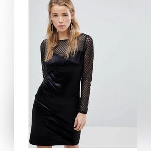 New Look Long Sleeve Fishnet Velvet Dress